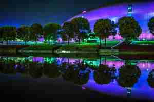 Gratis foto gebouw in de nacht