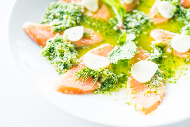 gegrilde zalm salade restaurant maaltijd