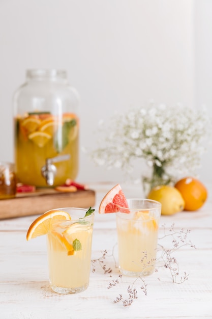Gehaakte afbeelding van citrus drank