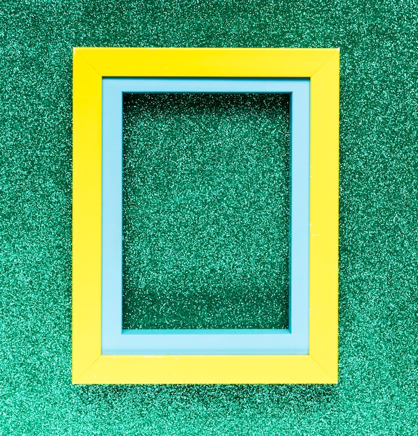 Geometrisch frame op groene achtergrond
