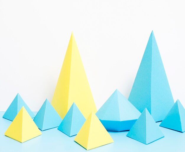 Geometrische vormen van papier