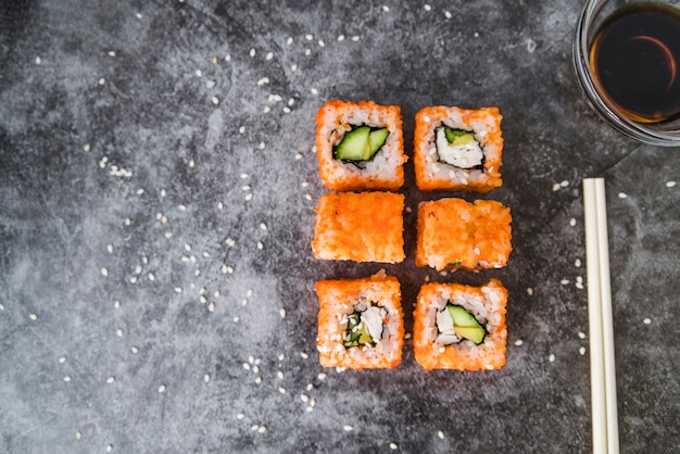 Geschikte sushi met exemplaar-ruimte