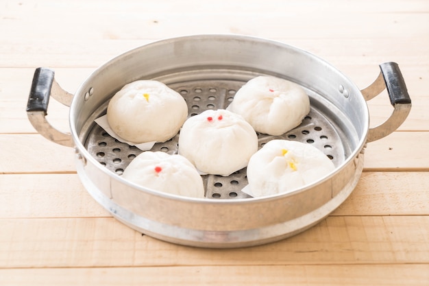 Gestoomde dumpling of Chinese bun