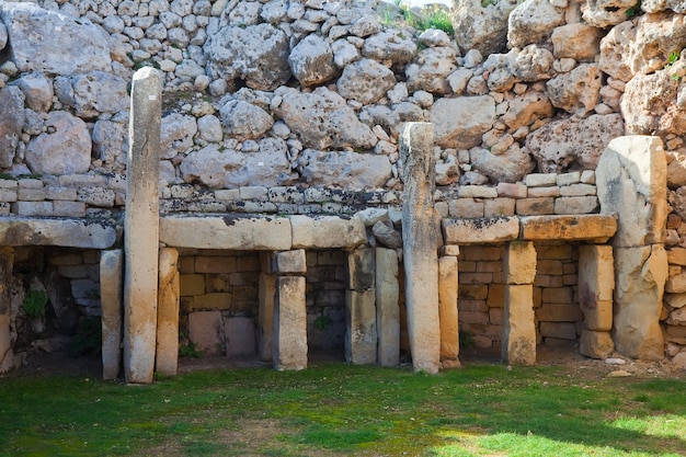 Gratis foto ggantija neolithische tempels (3600 voor christus)