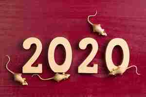 Gratis foto gouden rattenbeeldjes voor chinees nieuw jaar