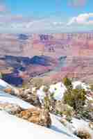 Gratis foto grand canyon-panorama in de winter met sneeuw