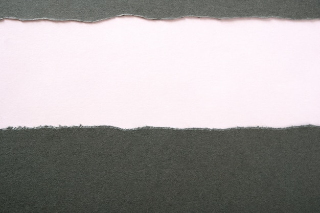 Grijs papier gescheurd gescheurd strookje