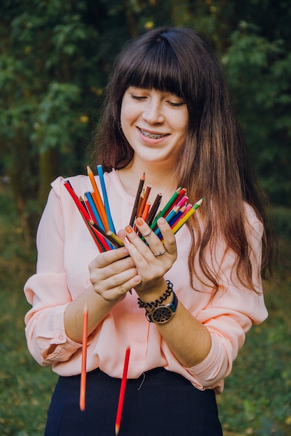 Groen meisje brunette activiteit scholen