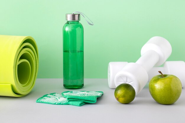 Groene yoga essentials en appel