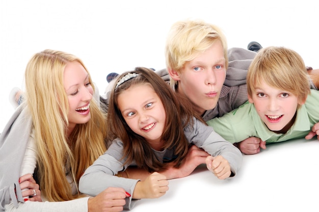 Groep jonge en mooie jongens