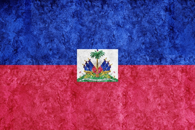 Haïti metalen vlag, getextureerde vlag, grunge vlag