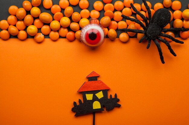 Halloween stilleven met linzen