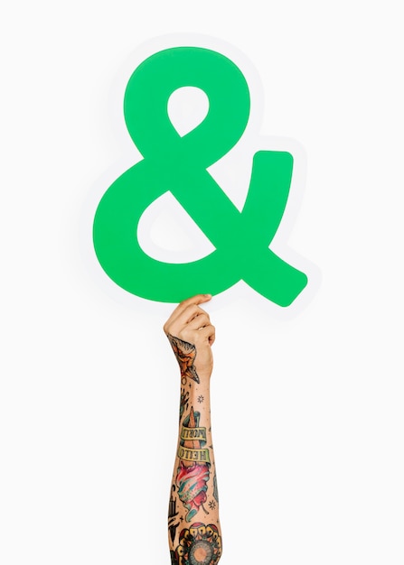 Hand met ampersand-symbool