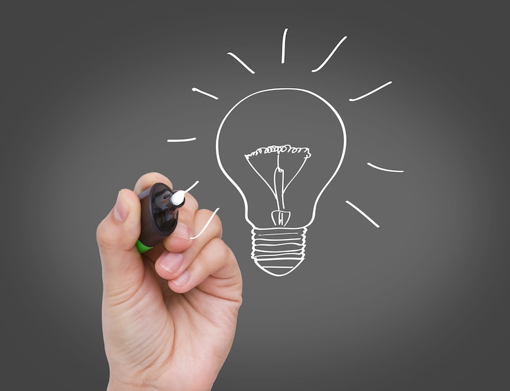 Gratis Foto hand tekenen van een gloeilamp