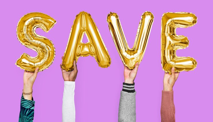 Gratis Foto handen die sparen ballonswoord tonen
