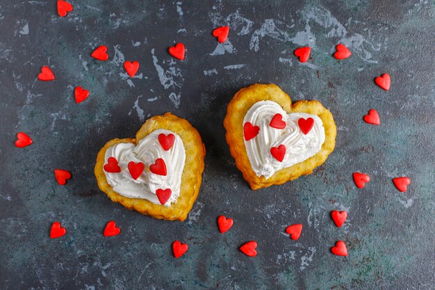 Hartvormige taarten voor Valentijnsdag.