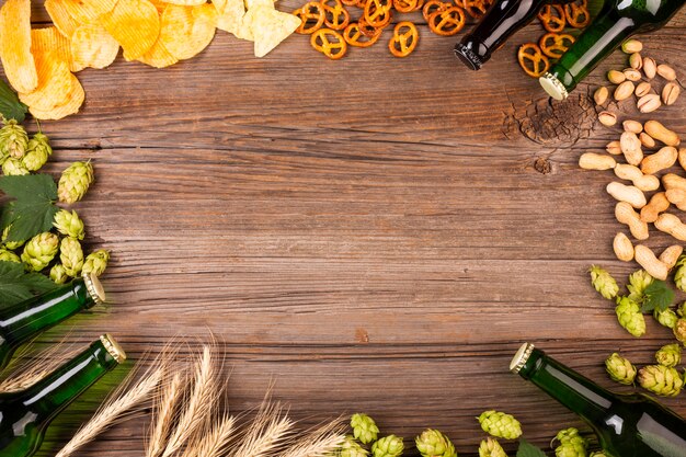 Heerlijk bier en snackframe met exemplaarruimte