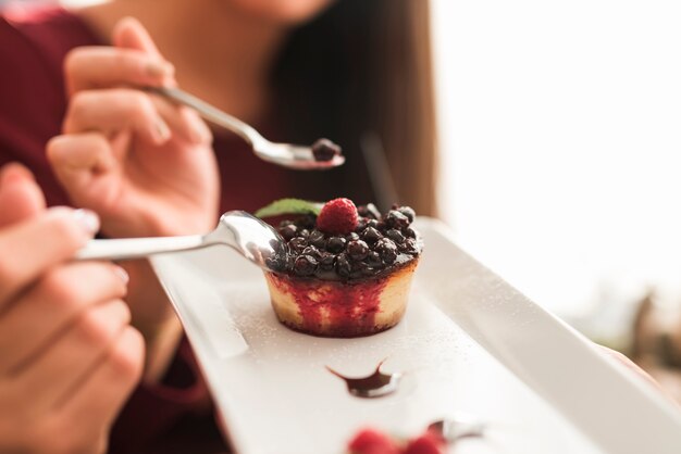 Heerlijk dessert in een restaurant