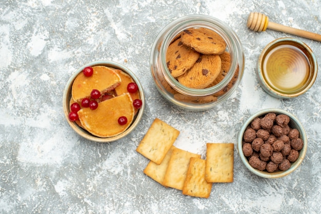 Heerlijk smakelijk dessert voor feest