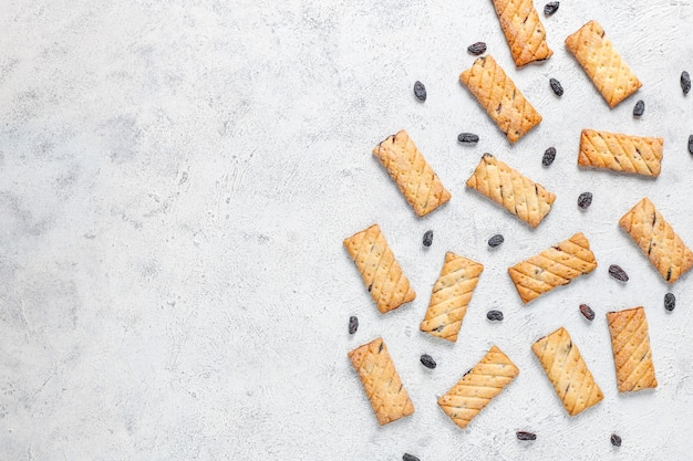 Heerlijke koekjes met rozijnen, bovenaanzicht