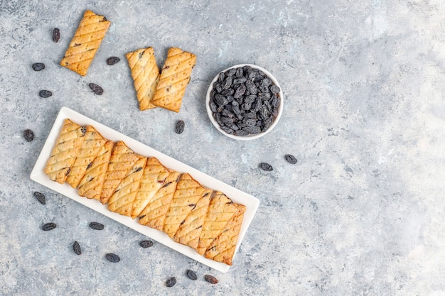 Heerlijke koekjes met rozijnen, bovenaanzicht