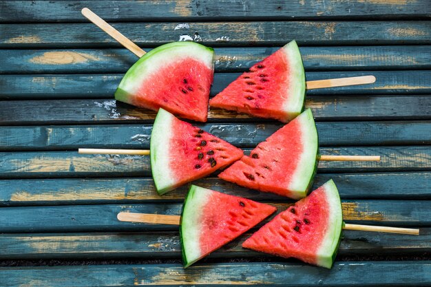 Heerlijke verse watermeloen. IJs met watermeloenen