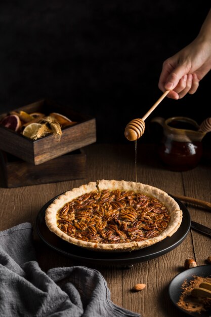 Heerlijke zelfgemaakte pecantaart klaar om te worden geserveerd