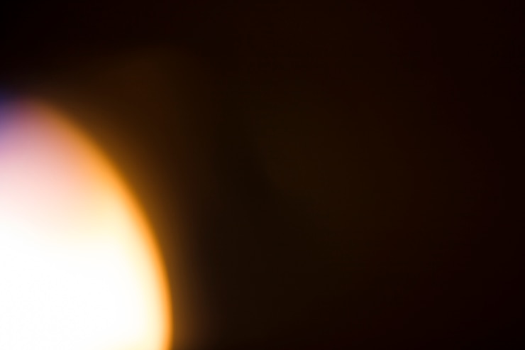 Gratis Foto helder licht op zwarte achtergrond
