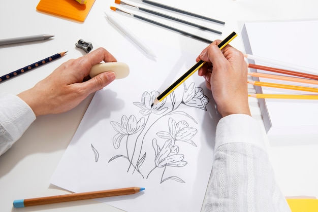 Gratis foto het arrangementstilleven van illustrator-hulpmiddelen