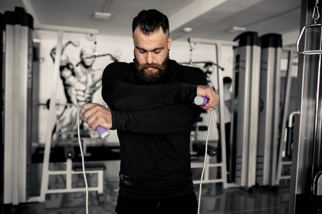 het opleiden van mensen trainer atletische gym