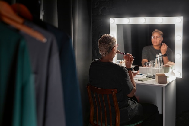 Gratis foto het proces van het creëren van stand-up comedy