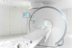 Gratis foto hoge hoek ct-scan machinekamer