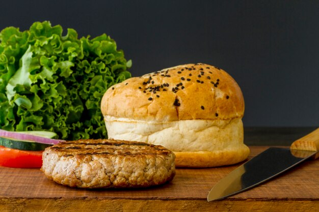 Hoge hoek hamburger ingrediënten