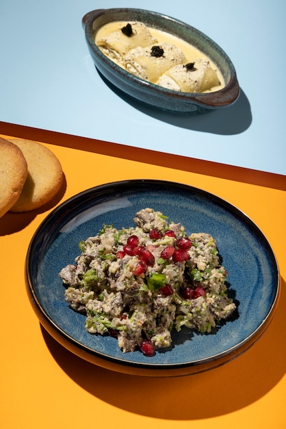 Gratis foto hoge hoek heerlijk eten op tafel stilleven