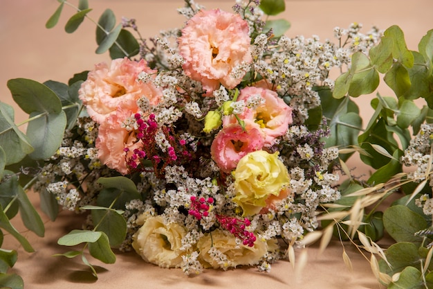 Hoge hoek prachtige boho bloemen