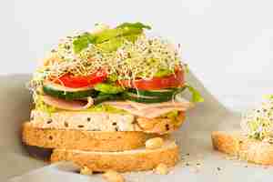 Gratis foto hoge hoek verse sandwich met kaas