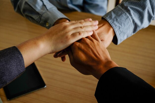 Holding meeting agreement samenhorigheid variatie hand