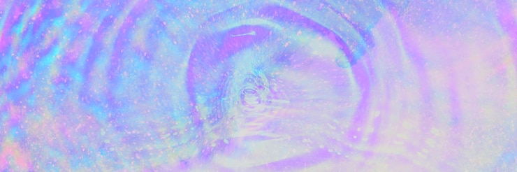 Gratis Foto holografische paarse water rimpel achtergrond kopie ruimte