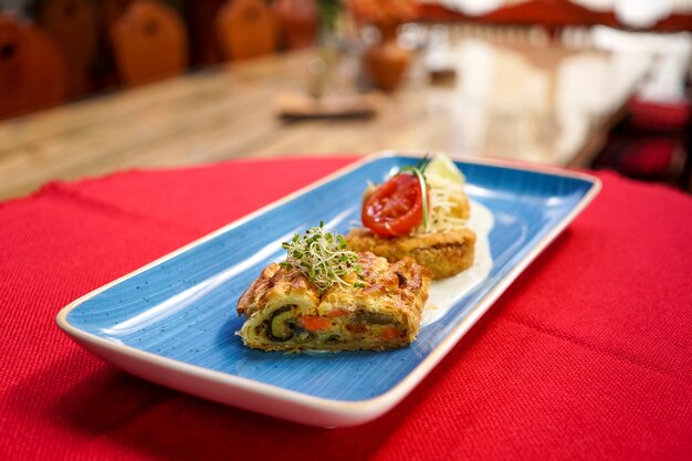 Hoofdgerecht in een restaurant