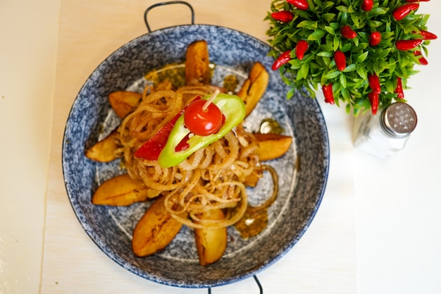 Hoofdgerecht in een restaurant