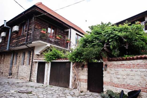 Huizen in het oude centrum van nesebar bulgarije