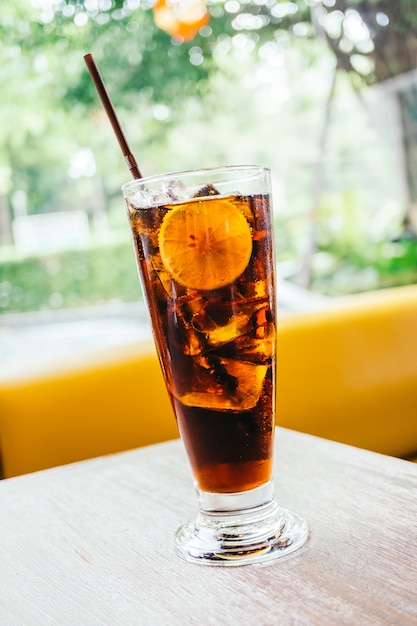 Iced cola drinken in glas