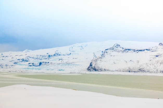 Gratis foto ijsbergen in de gletsjer lagune, ijsland.