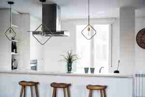 Gratis foto interieur design huis en moderne witte keuken