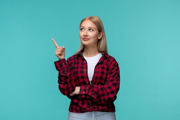 Internationale studentendag jong schattig meisje in rood geruit overhemd opzoeken