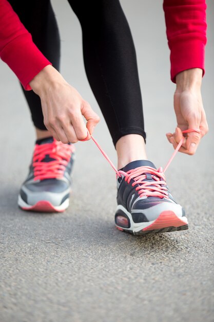Jogger voorbereiding op de lopende praktijk. Detailopname