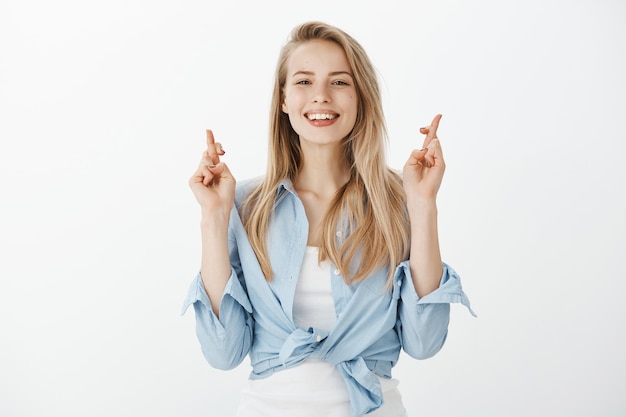 Jonge Europese vrouw met blond haar