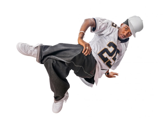 Jonge hip-hop danser op wit