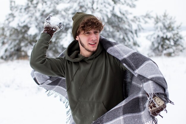 Jongere plezier in de sneeuw