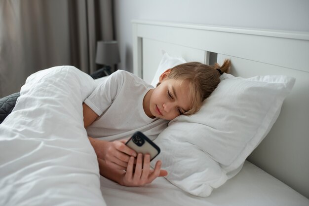 Kind met een verslaving aan sociale media